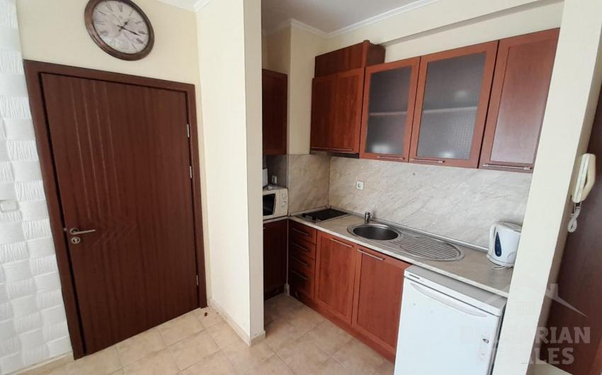 Apartmán s výhľadom na bazén v komplexe Apolon 2 - Фото4