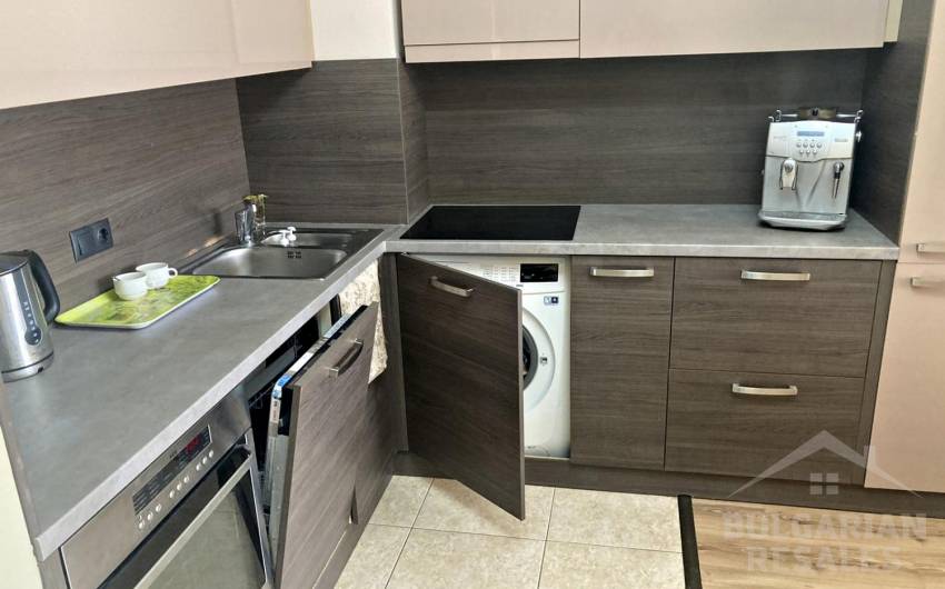 Просторен апартамент на 30 метра от плажа ID: 2219 - Снимка 3