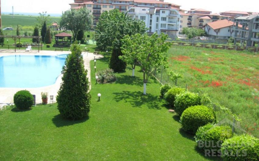 Apartment with a view of the swimming pool in the complex Chateau Aheloy - Photo 12