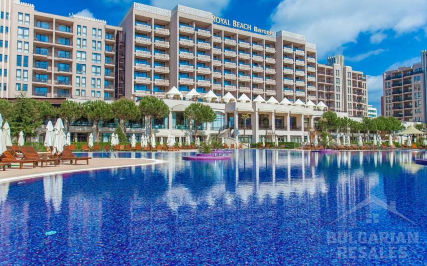 Апартамент с видом на бассейн в Royal Beach Barcelo - Фото 10