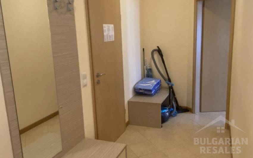 Три стаи с изглед към басейна и територията в Royal Sun ID: 2920 - Снимка 7