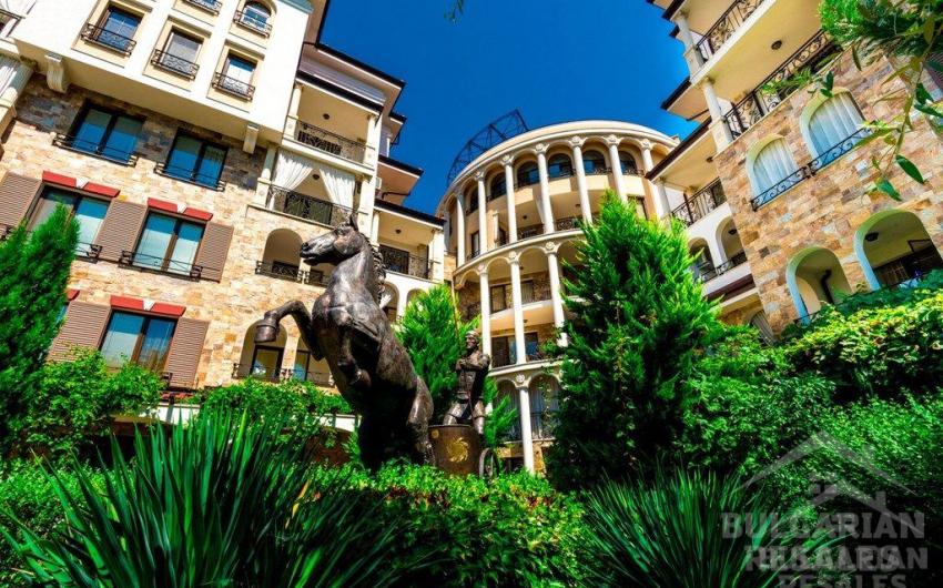 Apartment overlooking the pool in a luxury complex “Esteban” - Photo 1