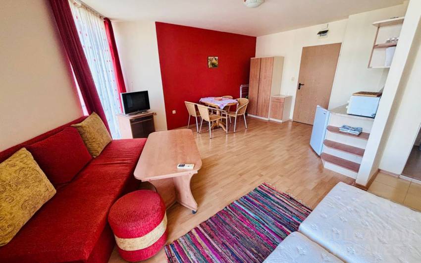 Просторная студия в отличном районе  ID: 4600 - Фото 4