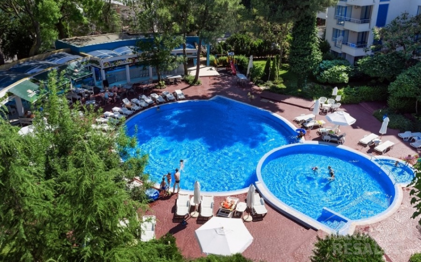 Изглед към басейна! Апартамент в комплекс до брега на морето ID: 5529 - Снимка 16