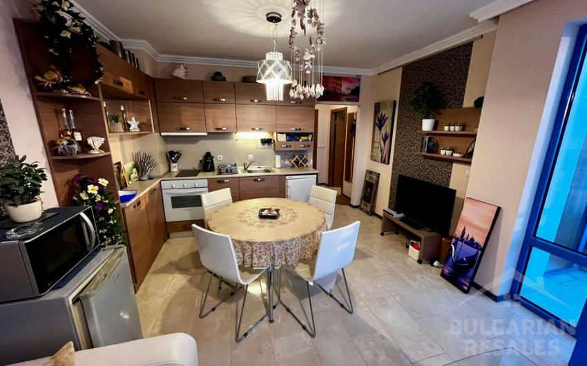 One bedroom apartment with nice renovation in “Excelsior” ID: 4859 - Photo 2