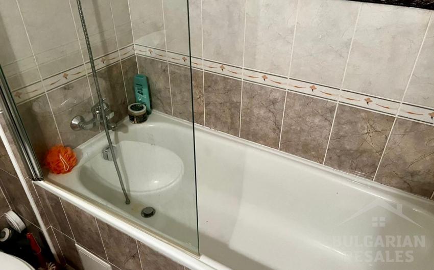 One bedroom apartment with nice renovation in “Excelsior” ID: 4859 - Photo 12