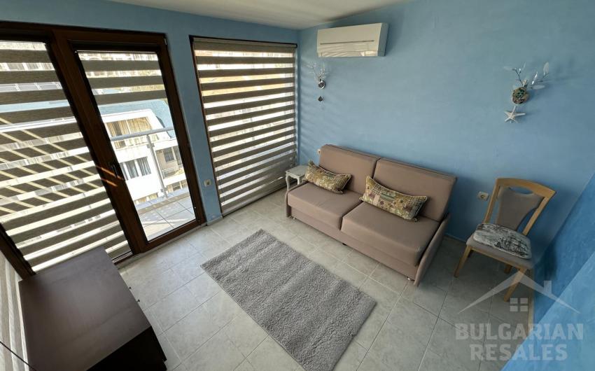 Flat with a huge terrace overlooking the sea in Sveti Vlas - Photo 13