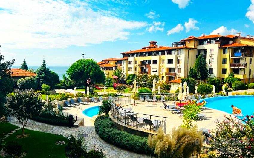 Apartament z 2 sypialniami w kompleksie „Garden of Eden”, Święty Włas - Фото22