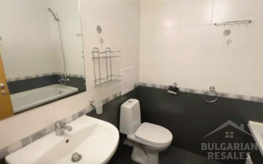 Apartament z 2 sypialniami w kompleksie „Garden of Eden”, Święty Włas - Фото9