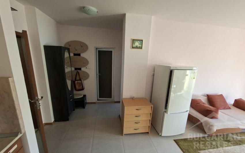 Dwupokojowe mieszkanie w kompleksie „Grand Kamelia”, 60 m², 68 000 € - Фото8