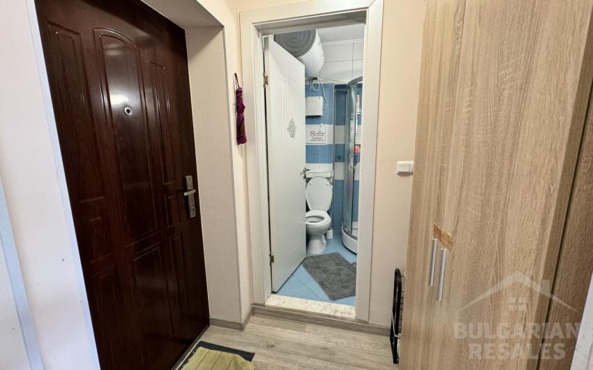 Priestranné apartmány s jednou spálňou v komplexe s bazénom - Фото10