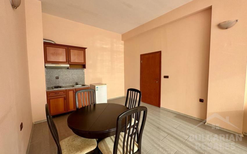 Not expensive apartment in a residential building in Nessebar - Photo 3