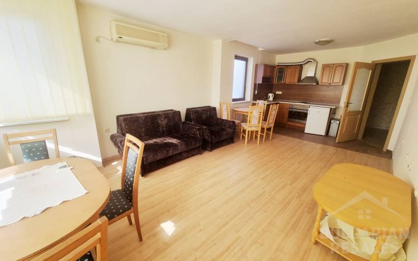 Изглед към басейна! Имот на първа линия в Елените ID: 5461 - Снимка 3