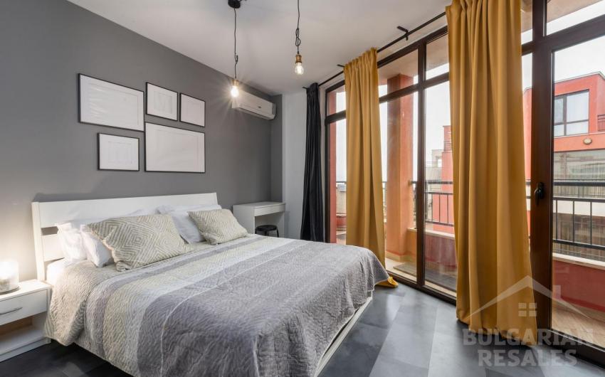 Kup apartament z designerskim remontem, apartamentowiec „Nobel”, kurort Słoneczny Brzeg. - Фото1