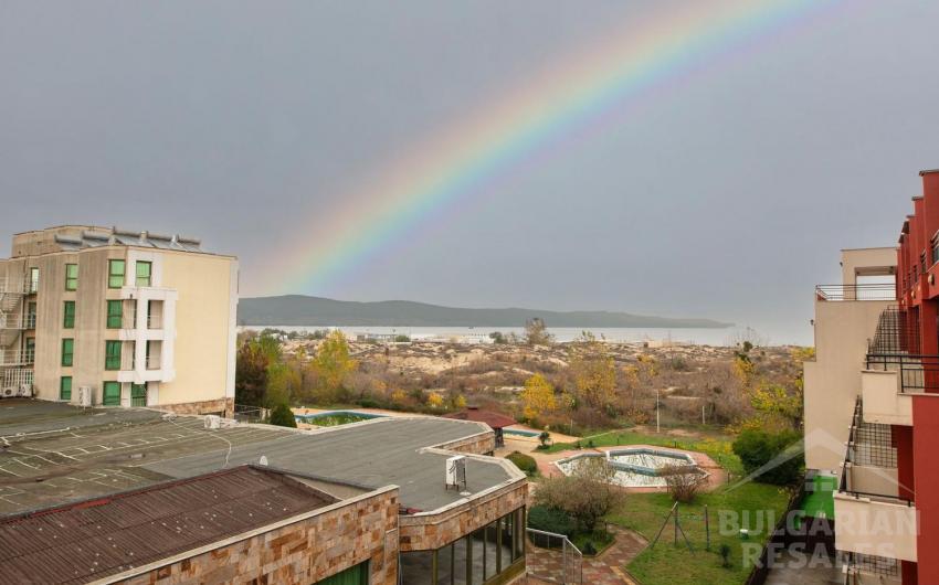 Kup apartament z designerskim remontem, apartamentowiec „Nobel”, kurort Słoneczny Brzeg. - Фото12