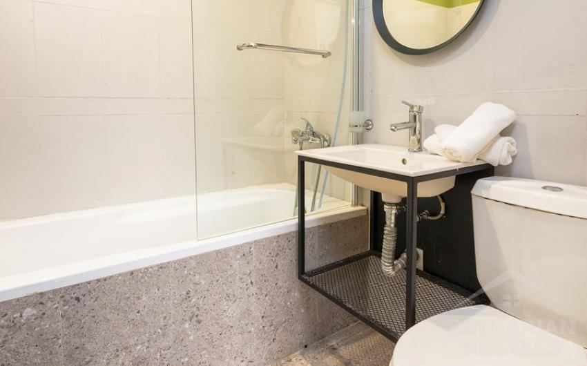 Kup apartament z designerskim remontem, apartamentowiec „Nobel”, kurort Słoneczny Brzeg. - Фото10