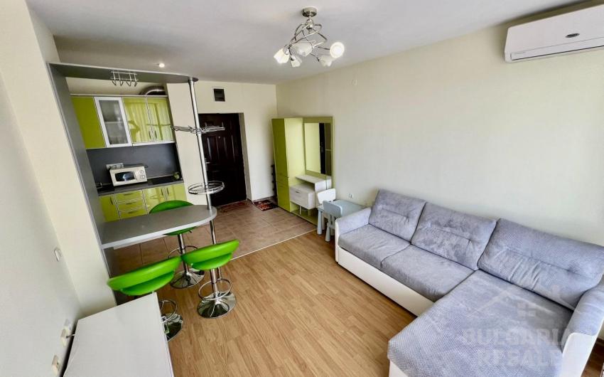 Bright one bedroom apartment at a nice price - Photo 1