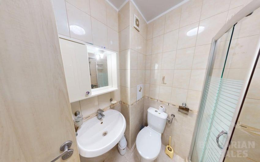 Kup niedrogie dwupokojowe mieszkanie, 70 m², 65 000 € - Фото8