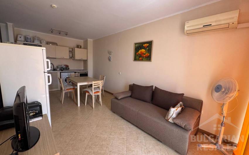 Изглед към басейна и три стаи - хубав апартамент в курорта ID: 5207 - Снимка 4