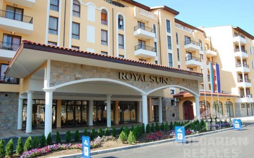 Студио в „Royal Sun“ с директен достъп до плувния басейн ID: 4583 - Снимка 12