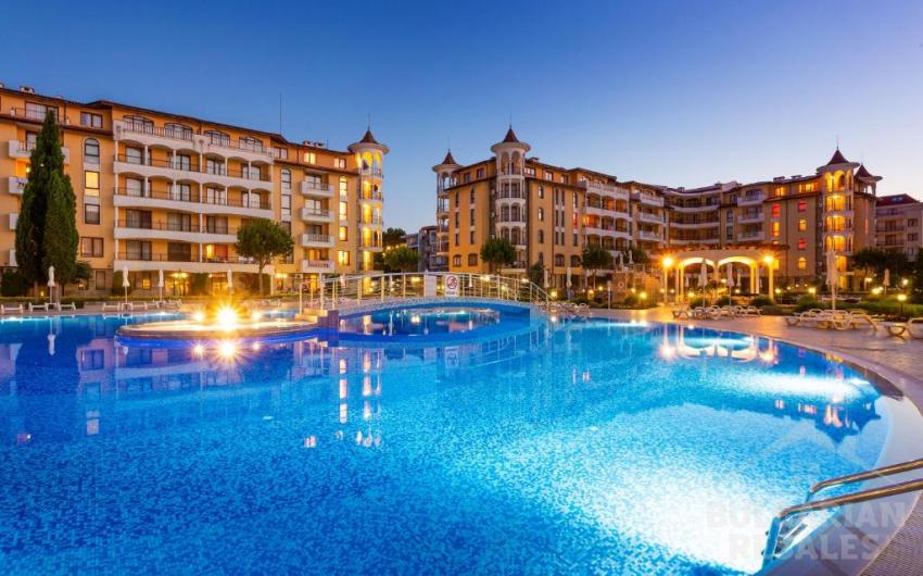 Apartment in “Royal Sun” with a prestigious location in the resort - Photo 11