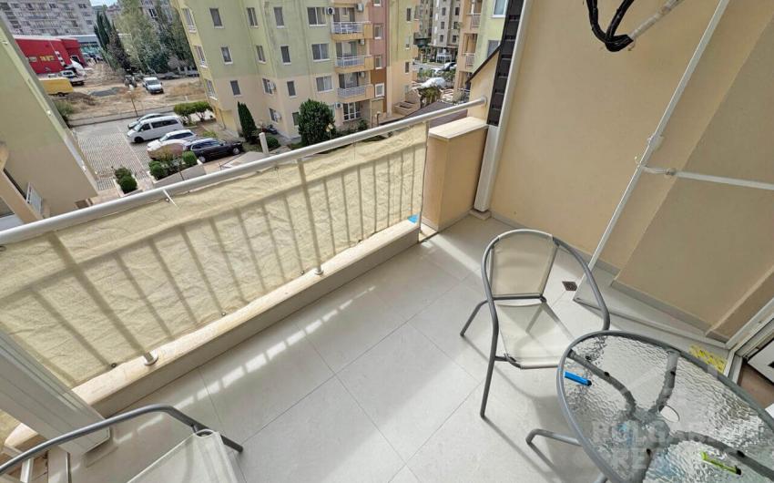 Byt s výhľadom na bazén v pokojnej časti Slnečného pobrežia - Фото10