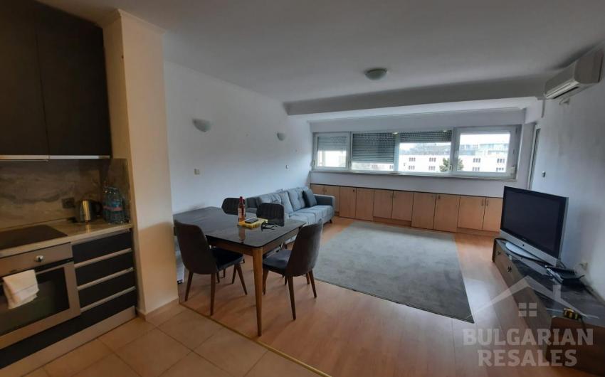 Apartment with good renovation in a closed complex ID: 3346 - Photo 3