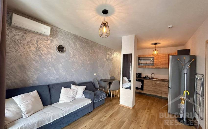 Модерен интериор и изглед към басейна — апартамент в „Tarsis 2“ ID: 5769 - Снимка 5