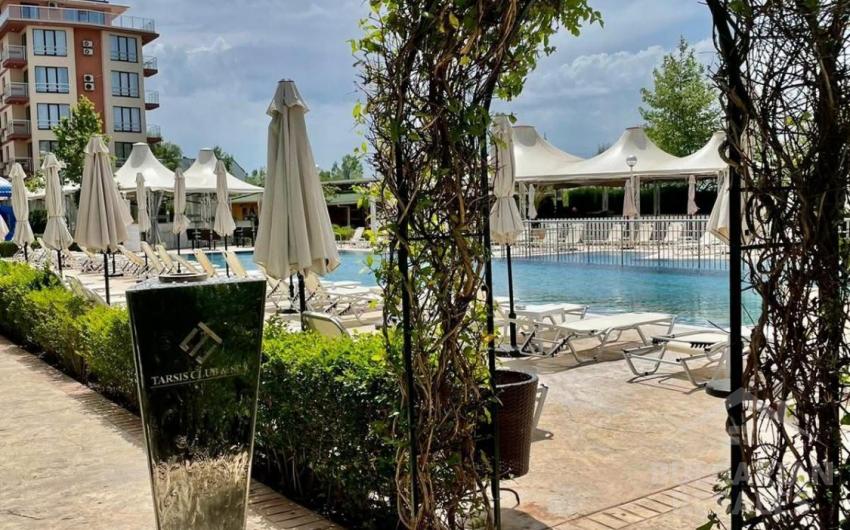 Двухэтажный апартамент, 3 комнаты, вид на бассейн, комплекс 