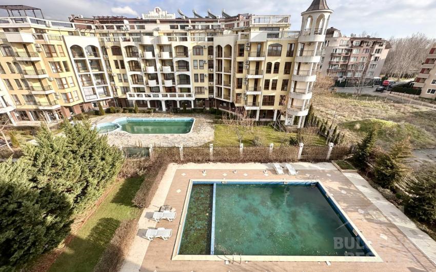 Modern studio overlooking the pool, complex “U-Dacha” - Photo 15