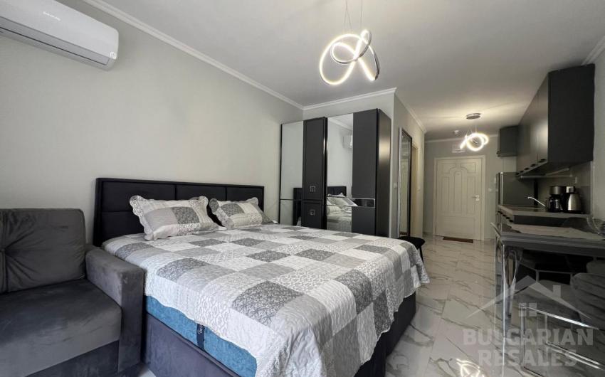 Современная студия с ремонтом, вид на море, комплекс 