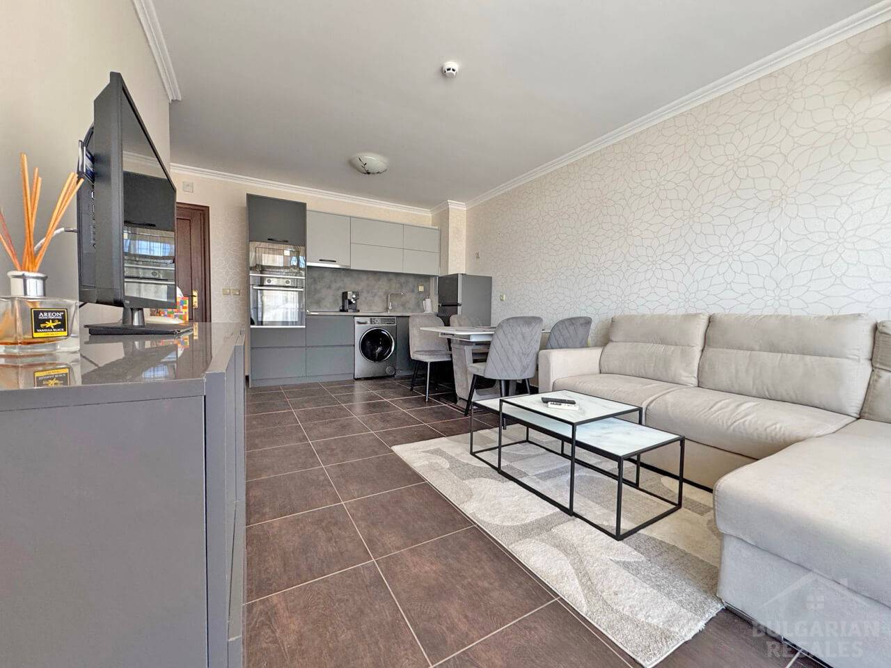 Первая линия, вид на море, современная мебель, комплекс 