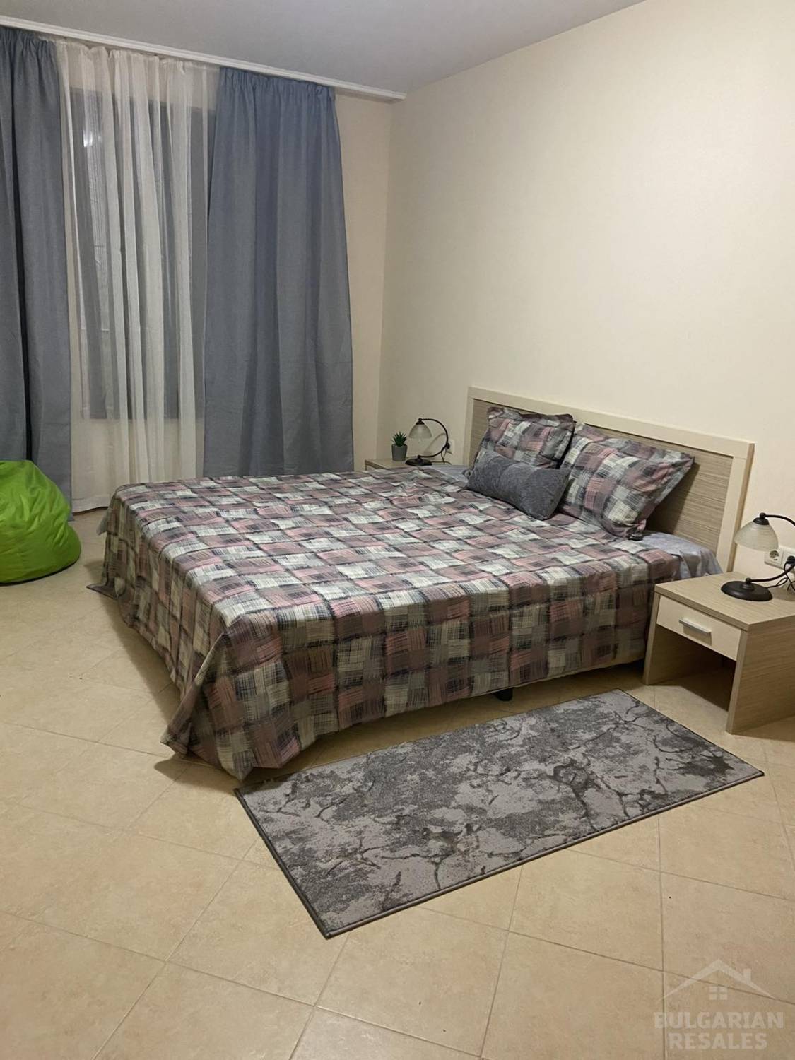 Меблированная двухкомнатная квартира, в хорошем состоянии, комплекс 