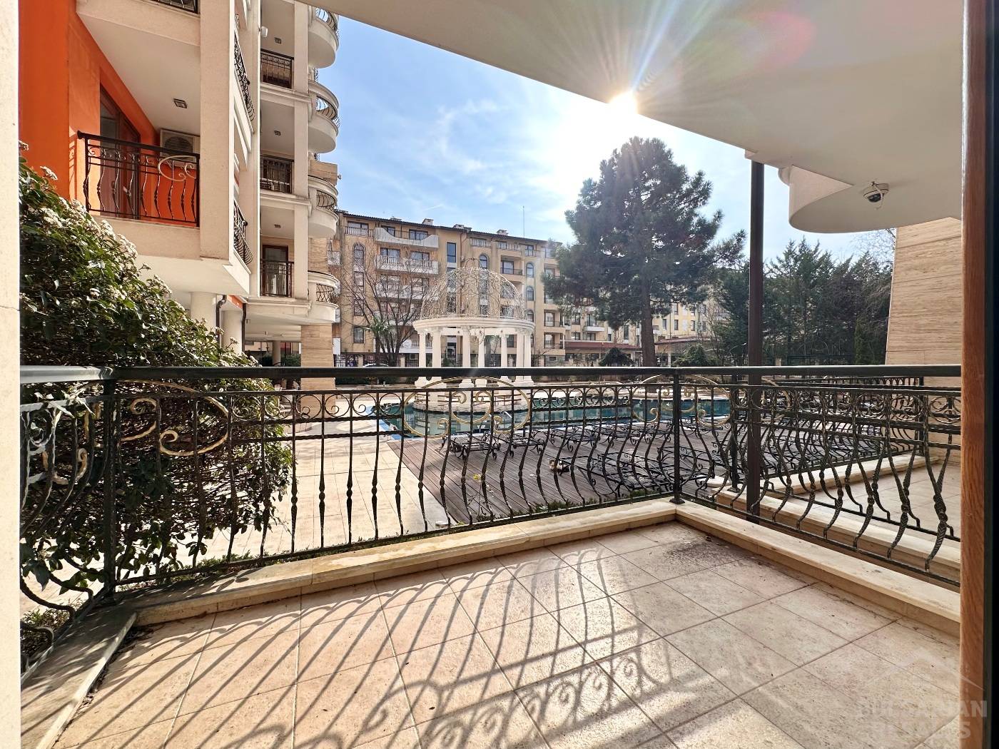 Predaj bytu v luxusnom komplexe „Harmony Palace“ s výhľadom na bazén ID: 6019 - Фото13