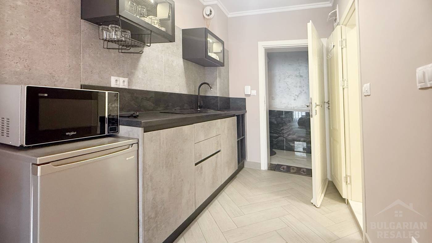 A well-renovated studio in the luxury “Valencia Gardens” complex, Nessebar ID: 6040 - Photo 6