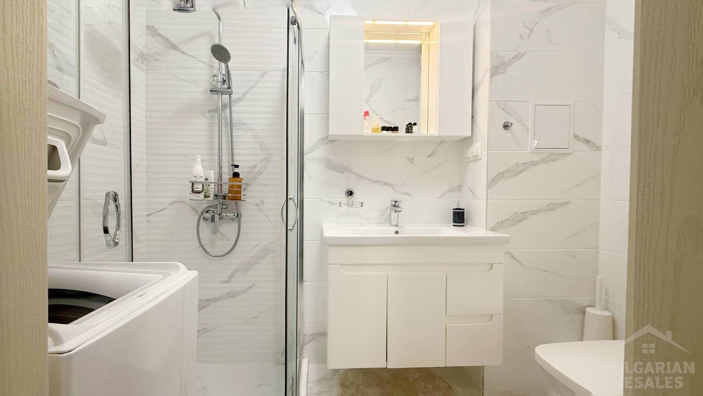 A well-renovated studio in the luxury “Valencia Gardens” complex, Nessebar ID: 6040 - Photo 9