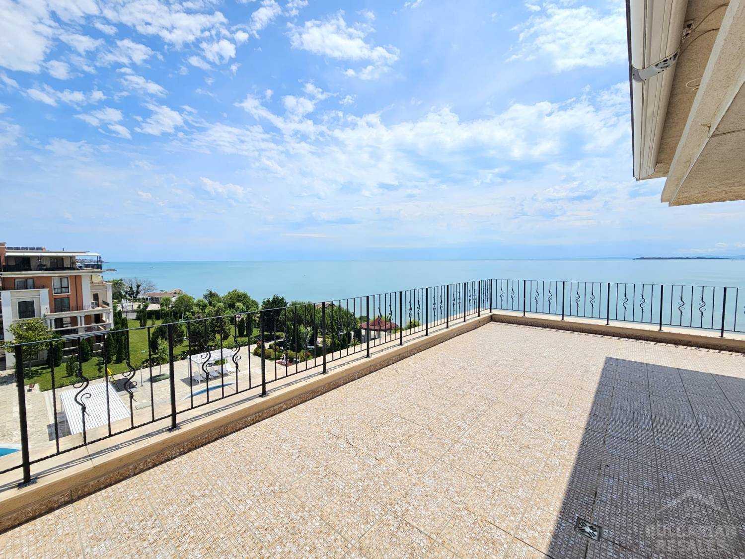Direct sea view, beachfront, 3 bedrooms, “Prestige Fort Beach” complex ID: 6032 - Photo 9