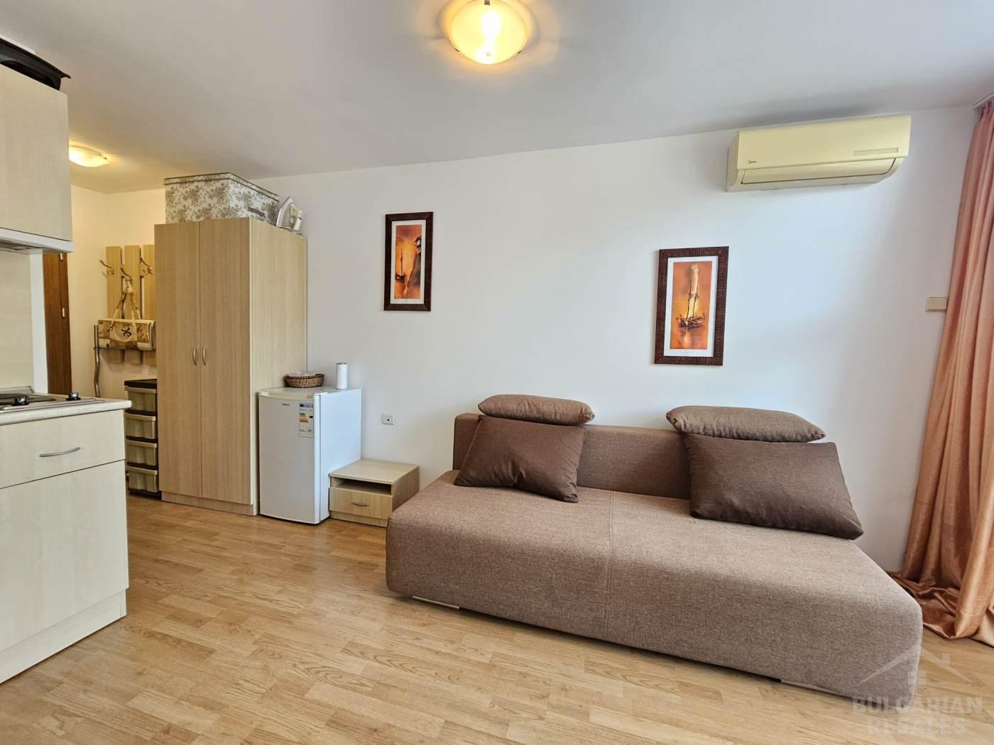 Štúdio v komplexe „Gerber Residence 1“, výhľad na bazén ID: 5877 - Фото4