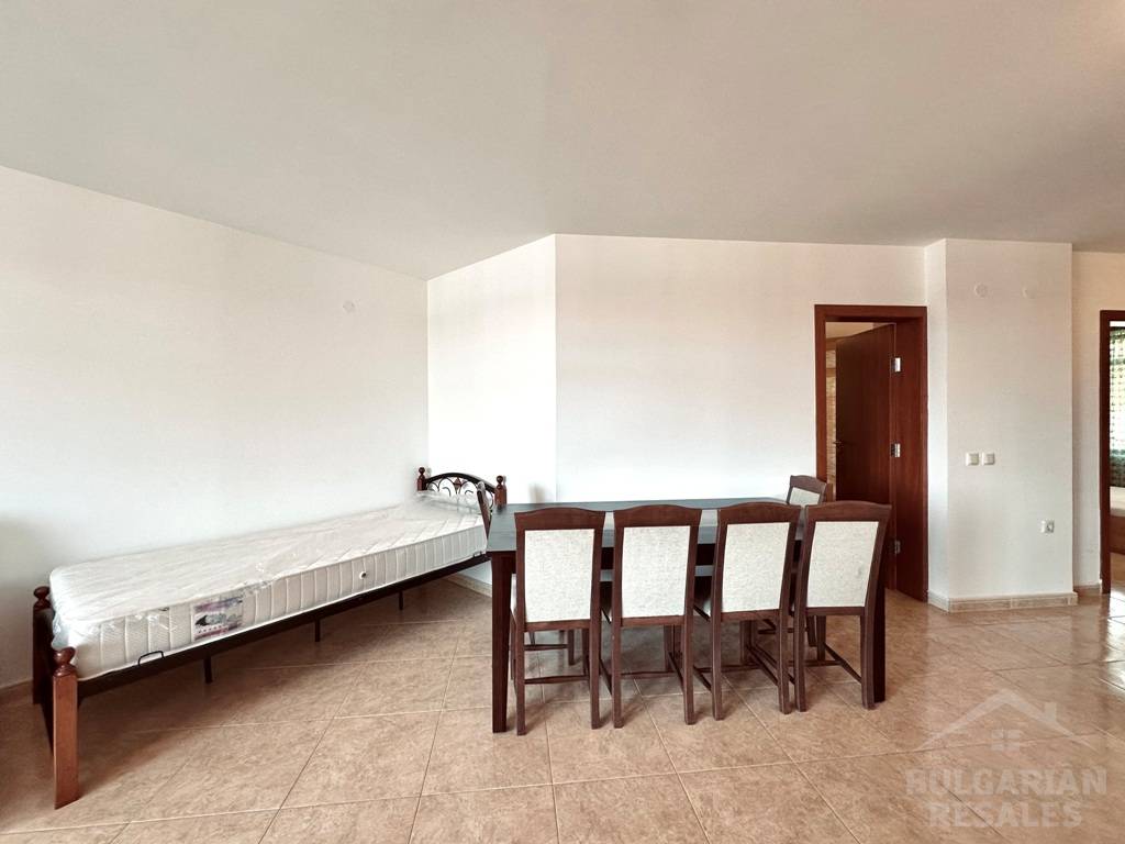 Вид на море и бассейн, новая кухня, 2 спальни, комплекс 