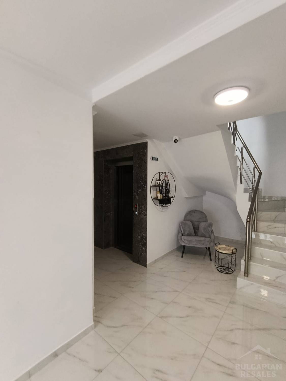 Апартамент с современным интерьером, новый комплекс 