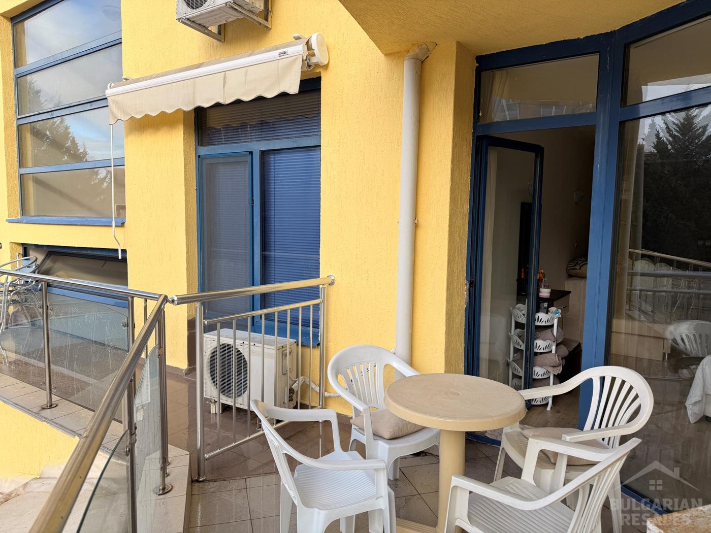 Изглед към басейна! Студио за почивка, курорт Слънчев бряг ID: 5833 - Снимка 10