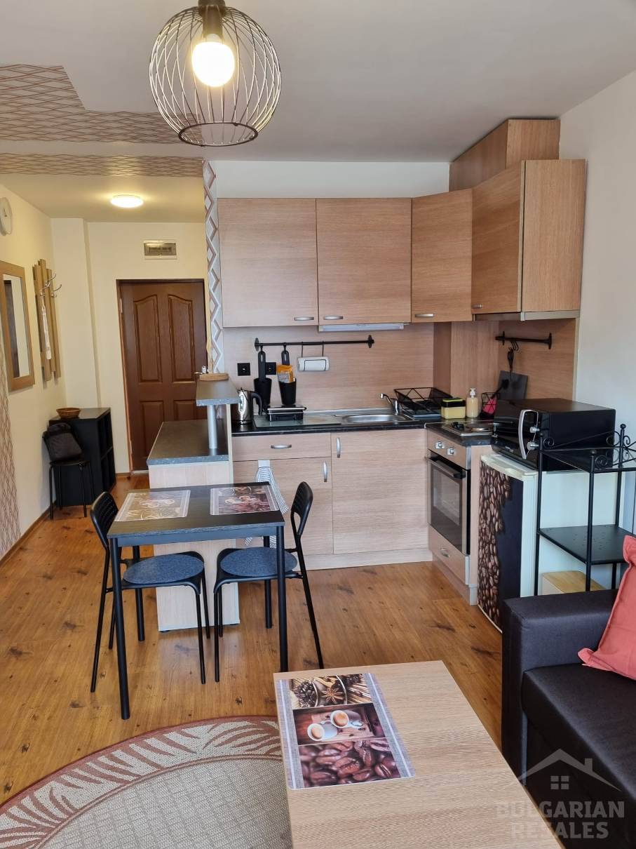 Обзаведено студио с изглед към басейна, на 5 минути от плажа, Свети Влас ID: 6016 - Снимка 3