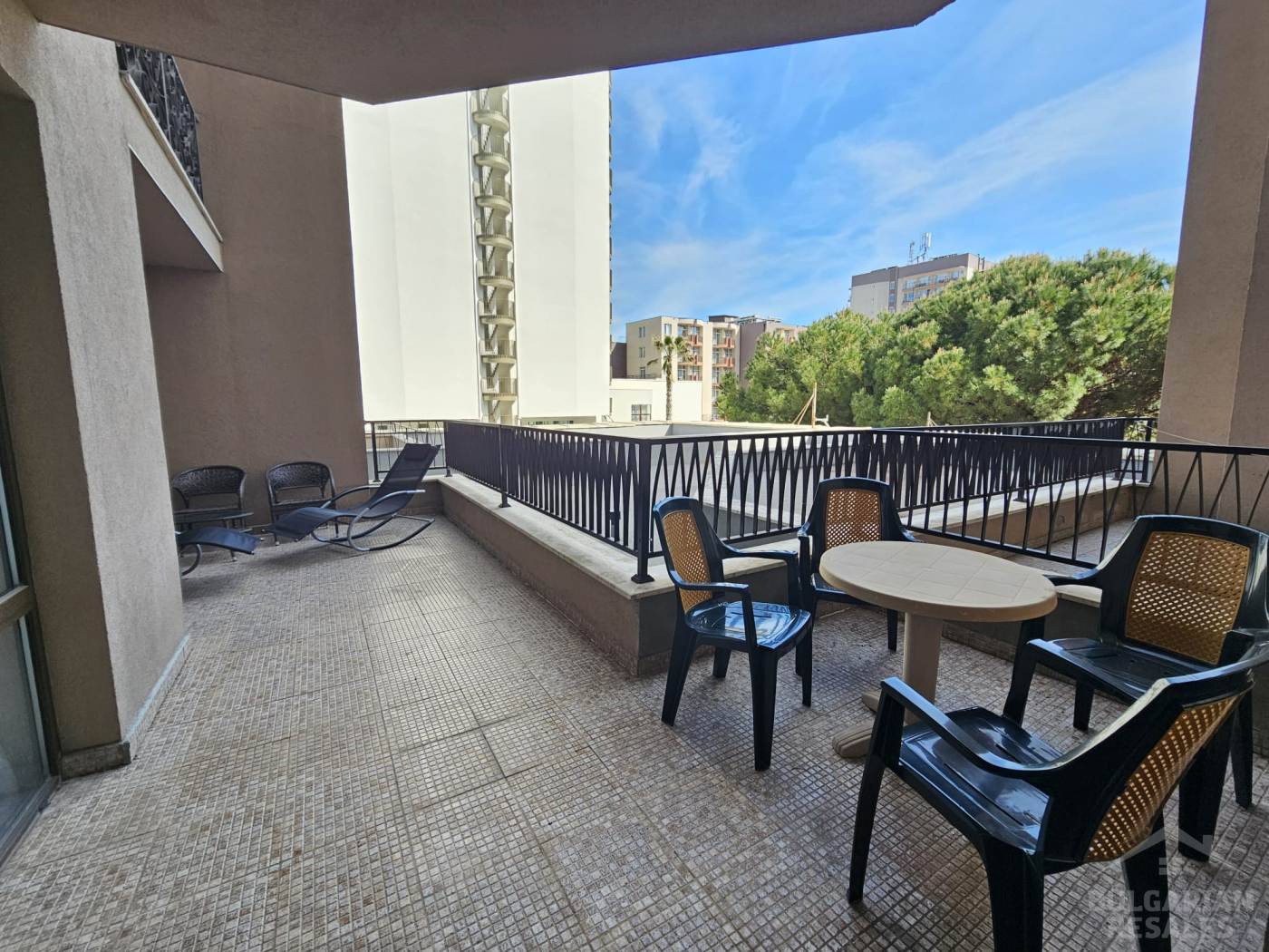 Просторный апартамент с 2 спальнями и 2 санузлами в комплексе Barcelo Royal Beach, Солнечный Берег ID: 6150 - Фото 1