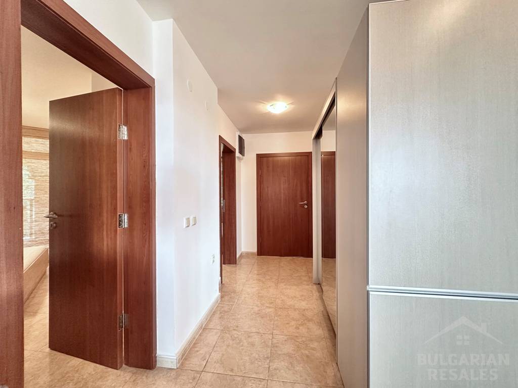 Вид на море и бассейн, новая кухня, 2 спальни, комплекс 