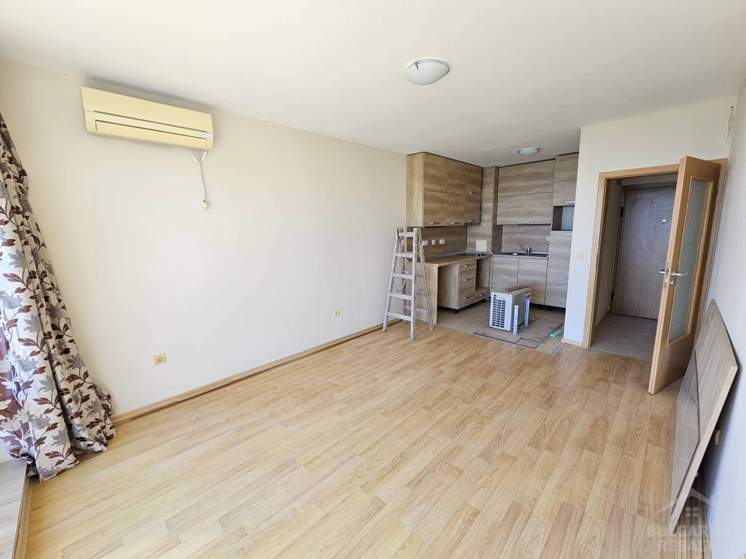 Морская панорама, новая мебель, квартира в Свети Влас ID: 6394 - Фото 9