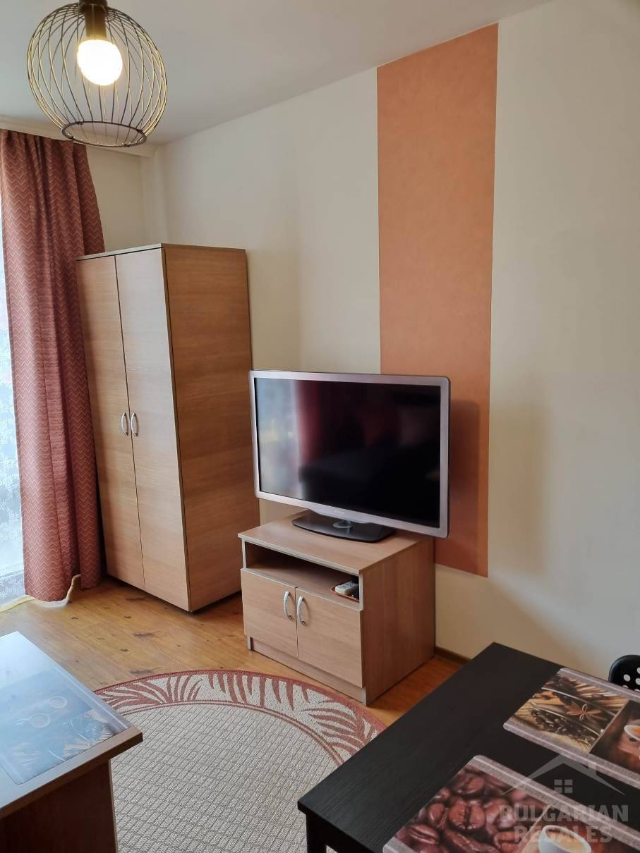 Обзаведено студио с изглед към басейна, на 5 минути от плажа, Свети Влас ID: 6016 - Снимка 6