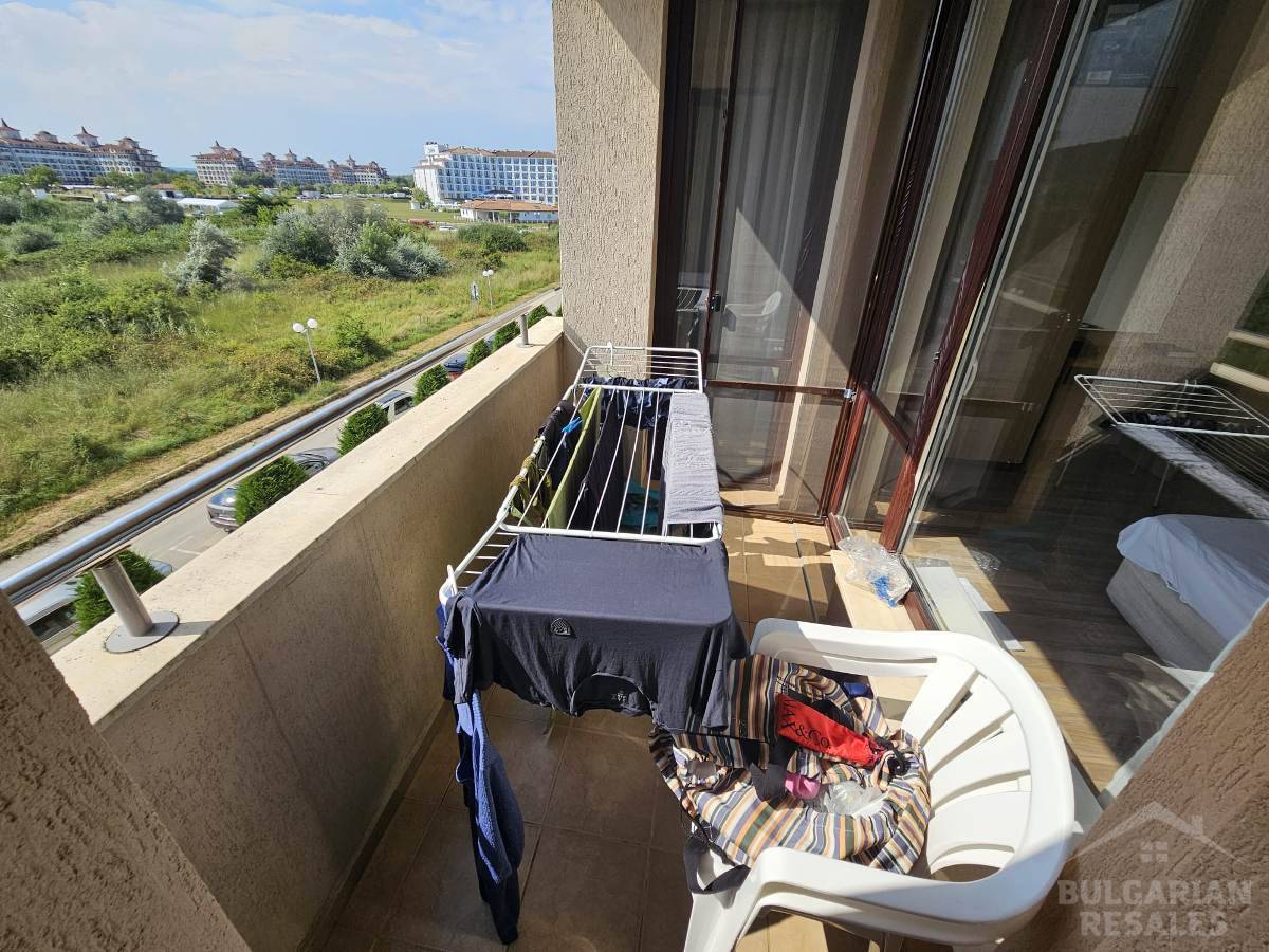 Sea view, beachfront, 3 bedrooms, “Obzor Beach Resort” complex ID: 6311 - Photo 15