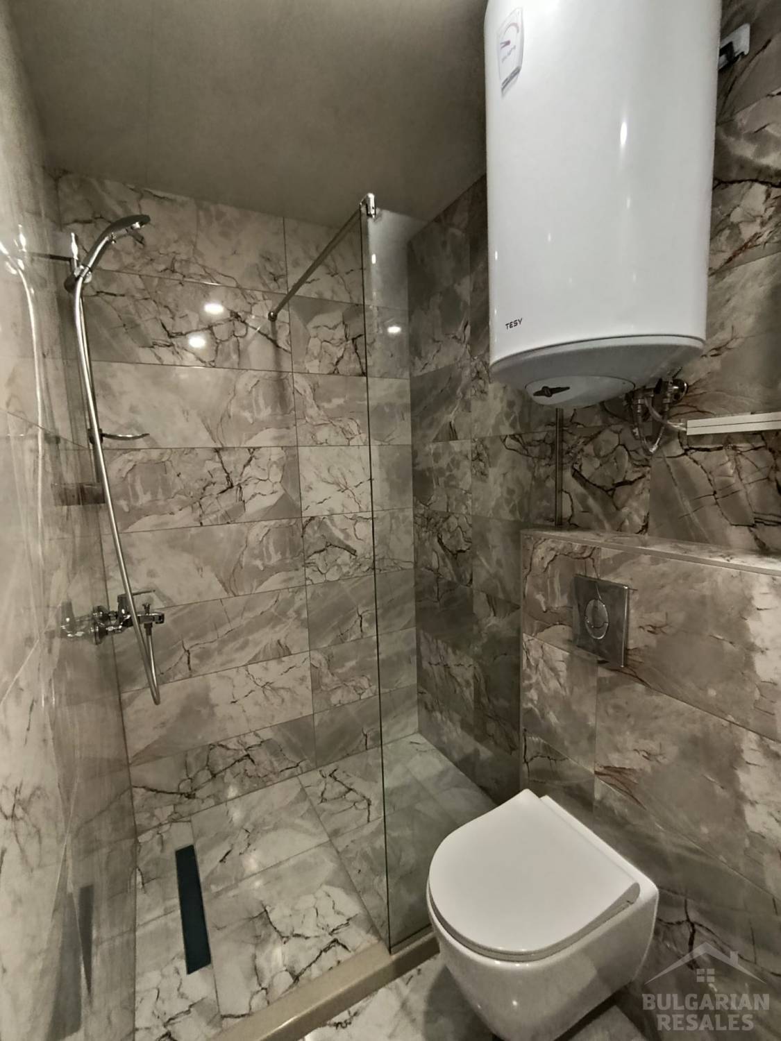 Апартамент с современным интерьером, новый комплекс 