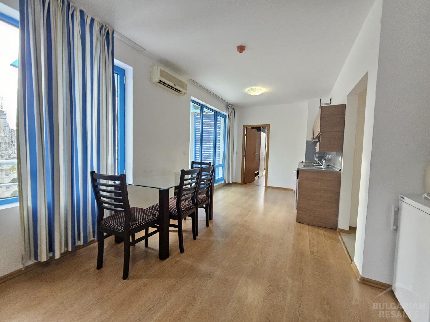 Станете собственик на просторен апартамент на брега на морето ID: 4589 - Снимка 7