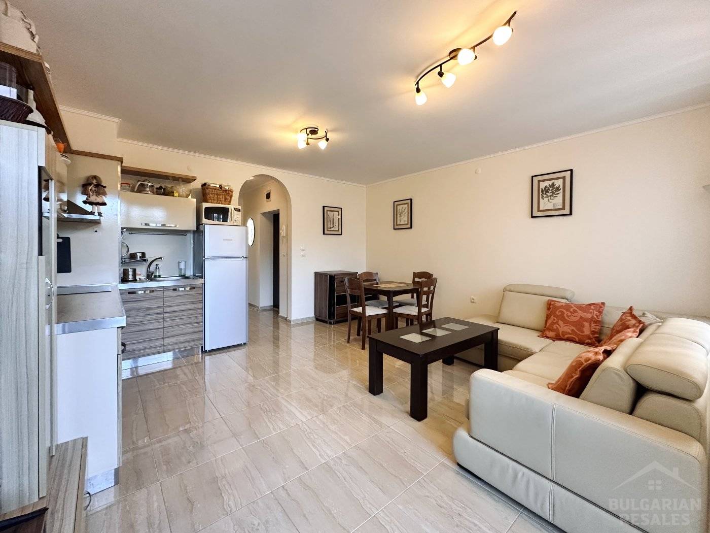 Светлый апартамент с видом на бассейн, престижный комплекс в Несебре ID: 6013 - Фото 5